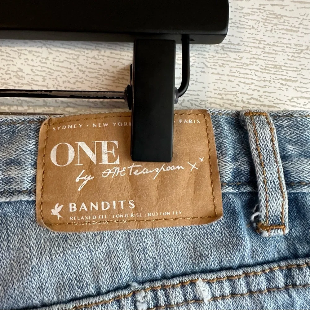 ONE TEASPOON Bandits Denim Distressed Shorts Button Fly Size 29 - Picture 8 of 8